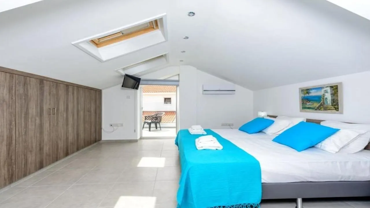 Villa Tzialli Ayia Napa